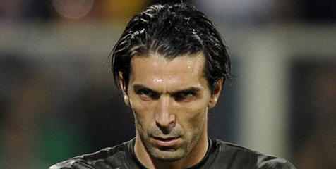 Buffon Tetap di Juve Demi Liga Champions