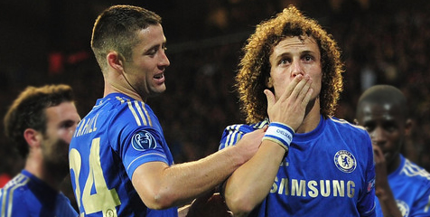 Cahill Sebut David Luiz Bukan Bek Sembarangan