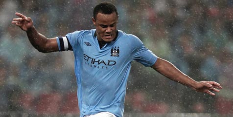 Kompany Diragukan Tampil Lawan Chelsea