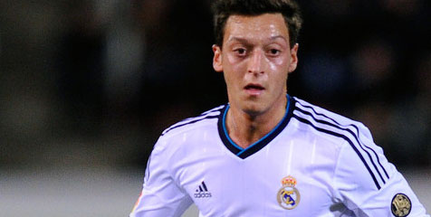 Didekati City, Ozil Ditepikan Madrid?