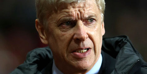 Wenger Serang Balik Kritikan Suporter Wenger Serang Balik Kritikan Suporter