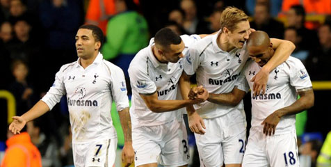 Review: Bale dan Defoe Runtuhkan West Ham
