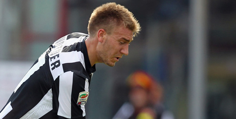 Bendtner Bakal Kembali ke Emirates Lebih Cepat