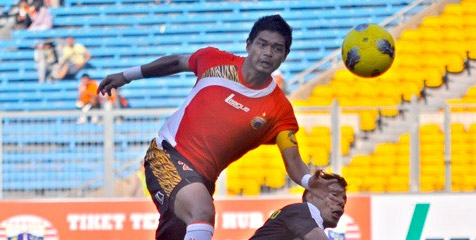 Persija Kemungkinan Tanpa Bepe di IIC 2012