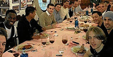 Perkuat Kesatuan, Skuad Madrid 'Berpesta' Perkuat Kesatuan, Skuad Madrid 'Berpesta'