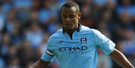 Kompany Tantang Van Persie di Derby Manchester