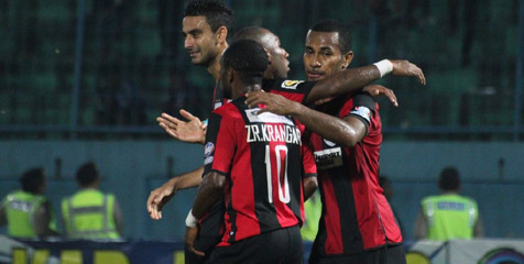 IIC 2012: Persipura Menang 1-0, Juara Grup C Diundi