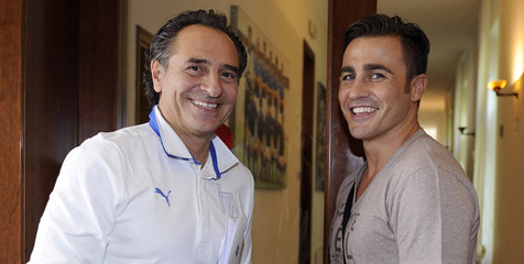Cannavaro Akan Jadi Pelatih Italia?
