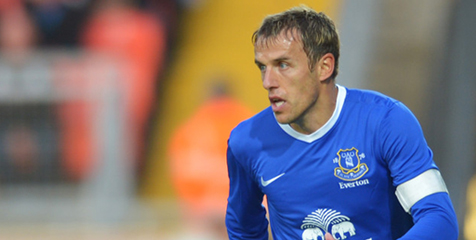 Phil Neville Jelang Penampilan ke-500