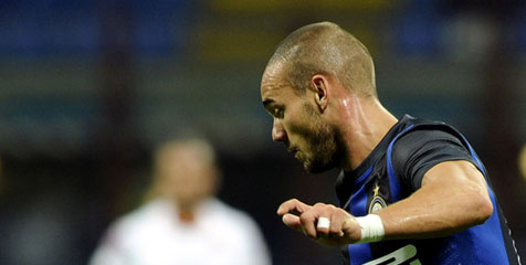 Sneijder Tolak Tottenham