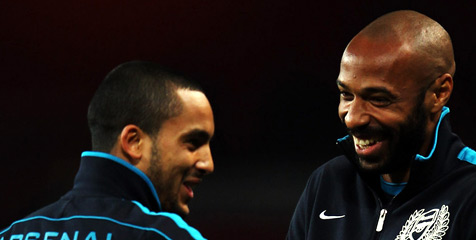 Jadi Striker, Walcott Minta Saran ke Henry Jadi Striker, Walcott Minta Saran ke Henry