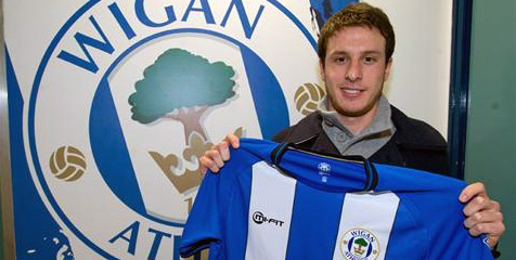 Wigan Athletic Pinjam Striker Belia Manchester United