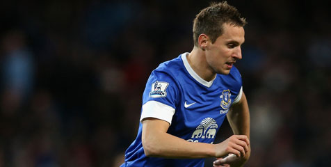 Jagielka Perpanjang Kontrak