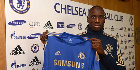 Resmi: Chelsea Dapatkan Demba Ba