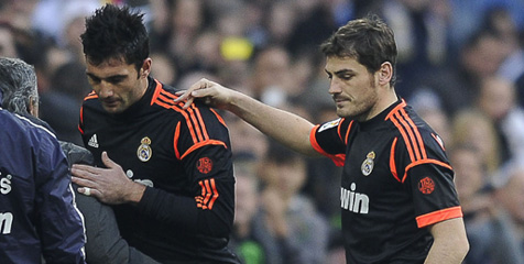 Standing Ovation Buat Casillas, Cibiran Buat Mourinho Standing Ovation Buat Casillas, Cibiran Buat Mourinho