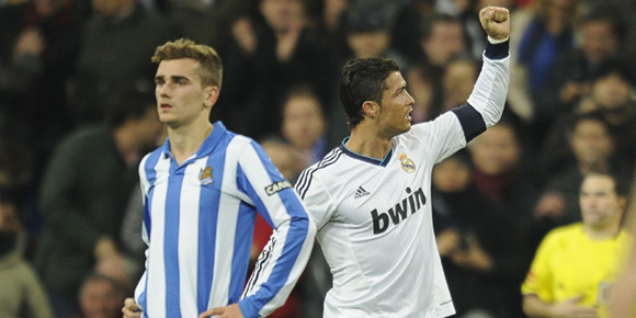 Video: Casillas Tolak Tawaran Ban Kapten Dari Ronaldo Video: Casillas Tolak Tawaran Ban Kapten Dari Ronaldo