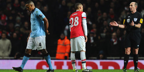 Fergie: Pembatalan Kartu Merah Kompany Tak Biasa