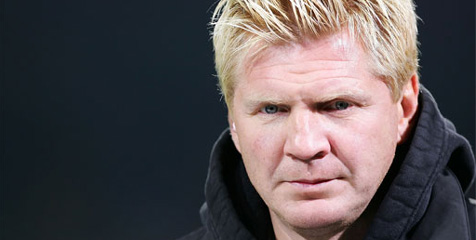 Effenberg Akan Dampingi Guardiola?