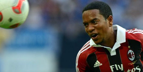 United dan Arsenal Pantau Situasi Emanuelson