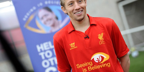 Dukung Kegiatan Sosial, Liverpool Ganti Logo Sponsor