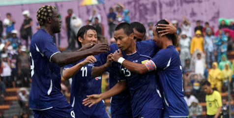 PT LI Jadwal Ulang Laga Kandang Persib