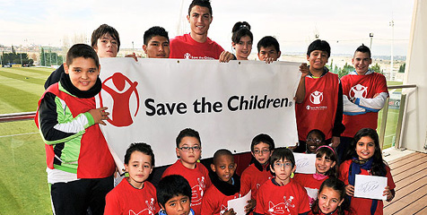 Alasan CR7 Jadi Duta Besar 'Save the Children'