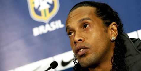 Ronaldinho Terkejut Kembali Dipanggil Brasil