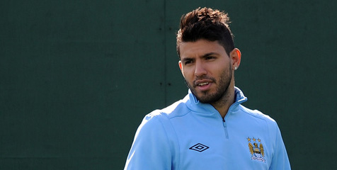 Aguero Ingin Mancini Bertahan di Etihad