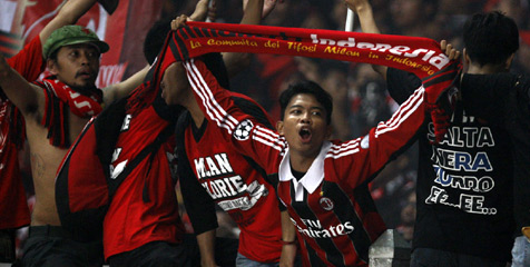 Milanisti Penuhi Senayan Bukan Karena Maldini dan Sheva