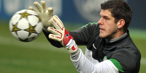 Kiper Celtic Fraser Forster Siap Bendung Juve