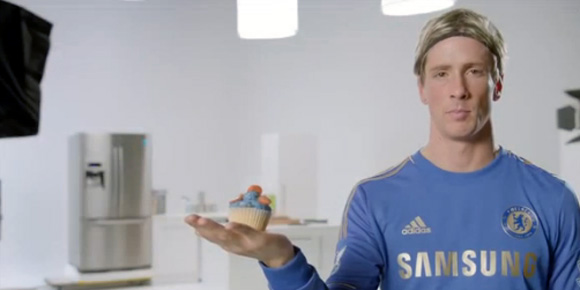 Video: Fernando Torres Ternyata Jago Bikin Cupcake