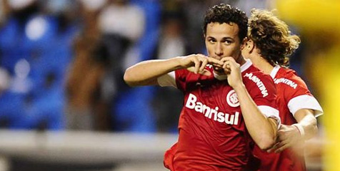 Napoli Siapkan Leandro Damiao Sebagai Ganti Cavani? Napoli Siapkan Leandro Damiao Sebagai Ganti Cavani?