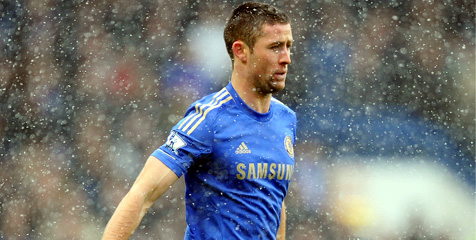 Cahill Siap Berkompetisi Dengan John Terry Cahill Siap Berkompetisi Dengan John Terry