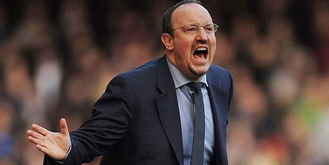 Benitez Capek Dengan Sebutan 'Pelatih Sementara'