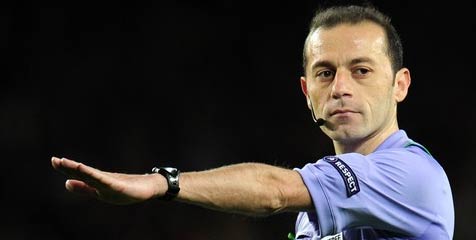 United-Madrid Diwasiti Cuneyt Cakir