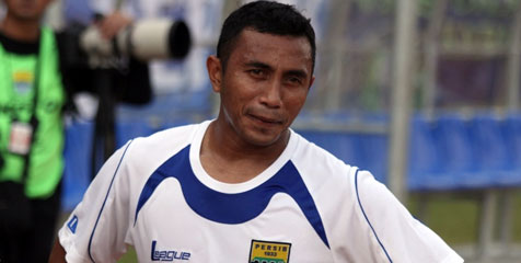 Firman Utina Terkesan Dengan Fanatisme Bobotoh