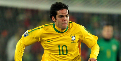Kaka Geser Posisi Ronaldinho di Skuad Selecao