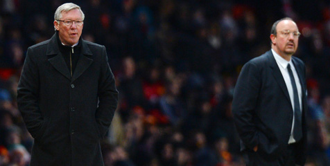 Benitez Tertawakan Alasan Ferguson