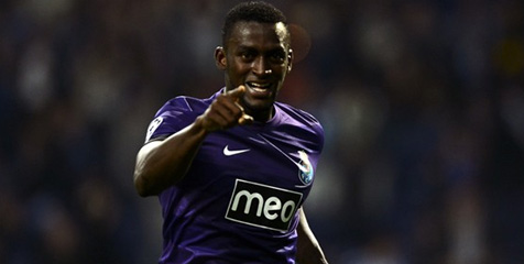 Barcelona Serius Dekati Jackson Martinez