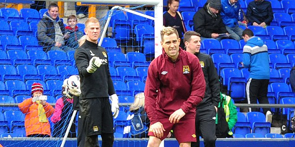 Foto: Komedian Menyusup di Sesi Pemanasan ManCity