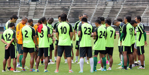 Tunggu Keputusan, Persebaya Fokus Latihan