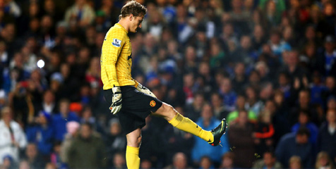 West Ham Tertarik Boyong Lindegaard dari MU