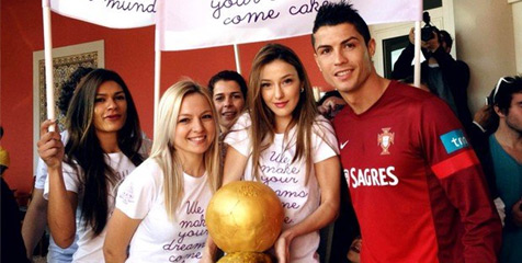 Ronaldo Mendapat Ballon d'Or