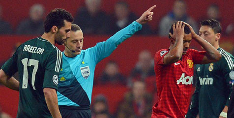 Van Persie: UEFA Pembohong dan Pengecut!