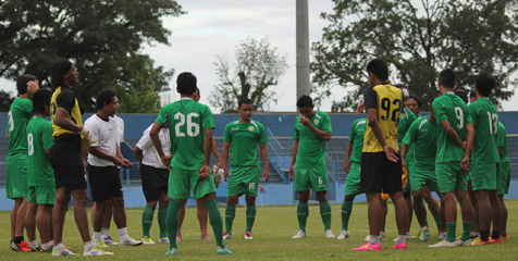 Persebaya Liburkan Pemain Dari Latihan