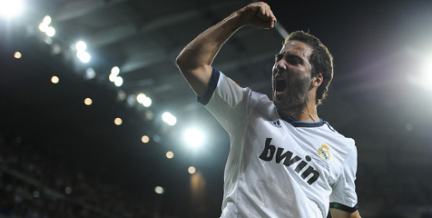 Demi Bale, Madrid Relakan Higuain ke Spurs?