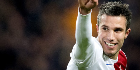 Jumlah Gol Van Persie Lampaui Cruyff