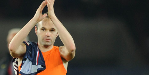 Barca Tertahan, Iniesta Maklumi Kepemimpinan Wasit