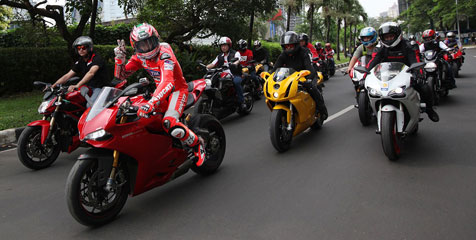 Nicky Hayden Senang Bisa Konvoi Motor di Indonesia