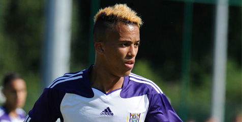 MU Buru Pemain Belia Anderlecht